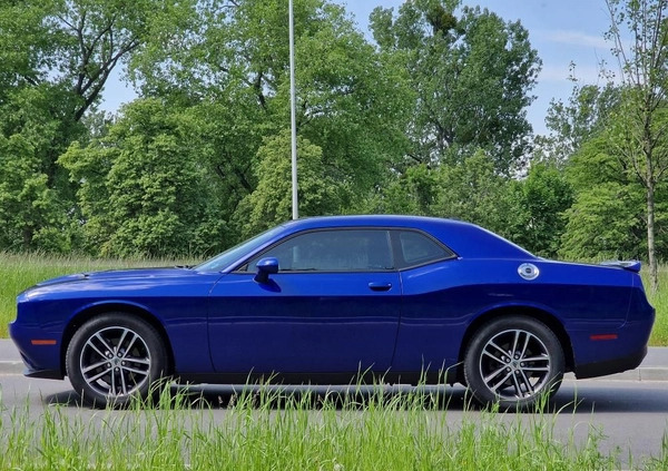 Dodge Challenger cena 114999 przebieg: 23000, rok produkcji 2019 z Niemcza małe 301